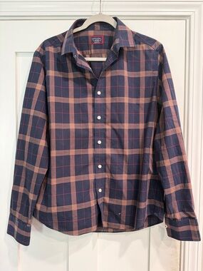 Untuckit Men's Navy and Red Plaid Button-Down Shirt